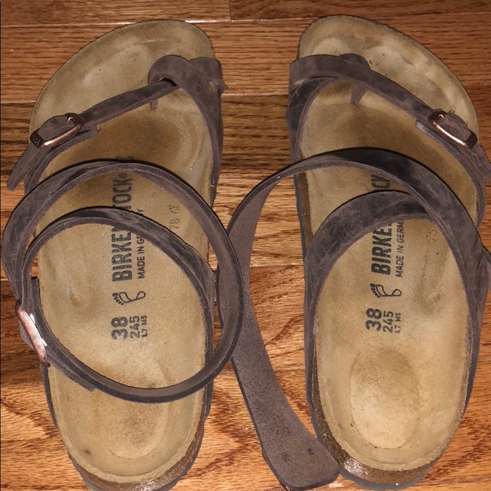 SOLD Birkenstock yara sandal